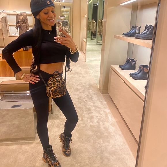 Rare Moncler Boots - Picture 2 of 10